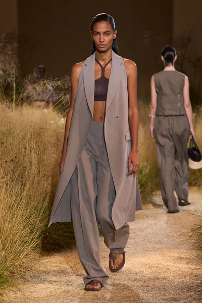 Look 26